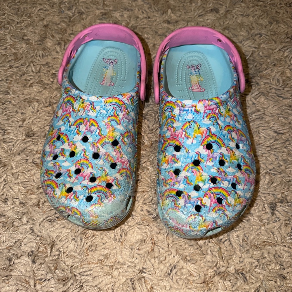 Girls size 4 Lisa Frank crocs good used condition